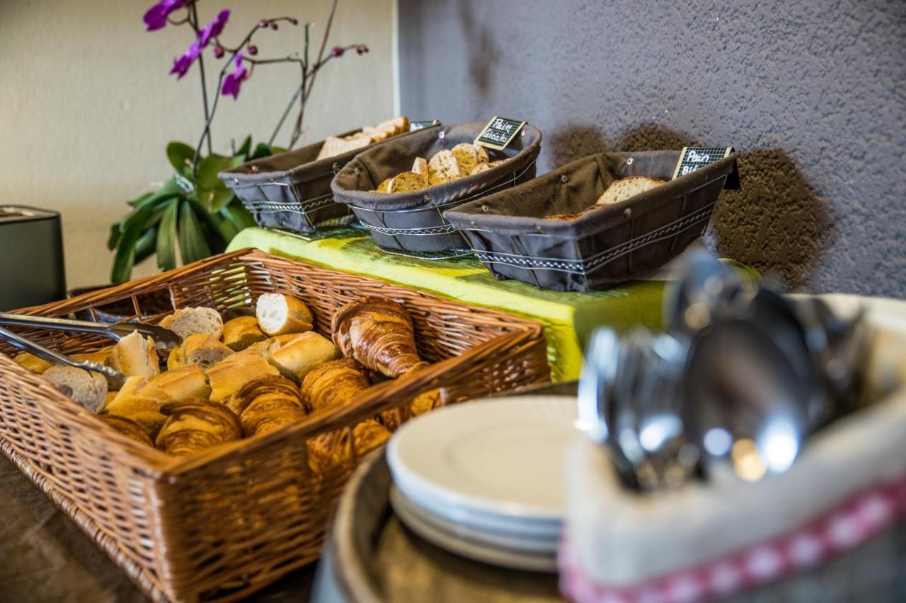 Logis Hotel - Auberge Du Pastel - Hotel 3 Etoiles Et Restaurant Nailloux Екстериор снимка